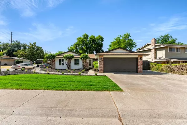 Fair Oaks, CA 95628,7012 Robin RD