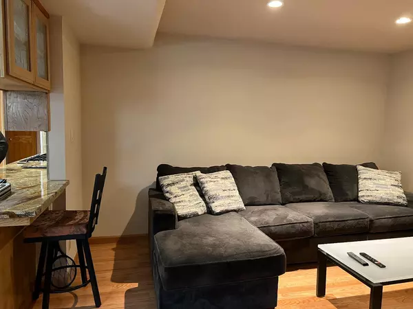 Sacramento, CA 95831,292 Cruise WAY