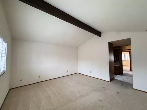 Sacramento, CA 95831,7040 Waterview WAY