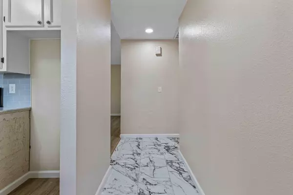 Oakdale, CA 95361,1407 E D ST