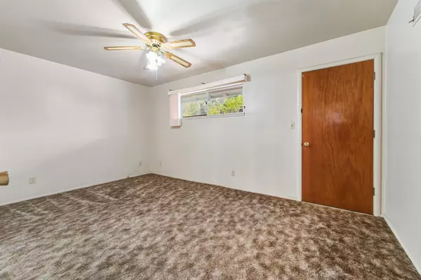 Yuba City, CA 95991,414 Lynn WAY