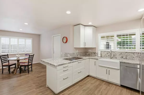 Carmichael, CA 95608,6919 Lincoln AVE