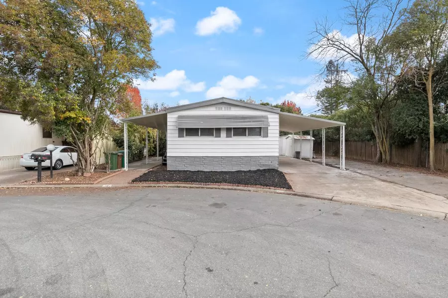 19690 N Highway 99 #18, Acampo, CA 95220