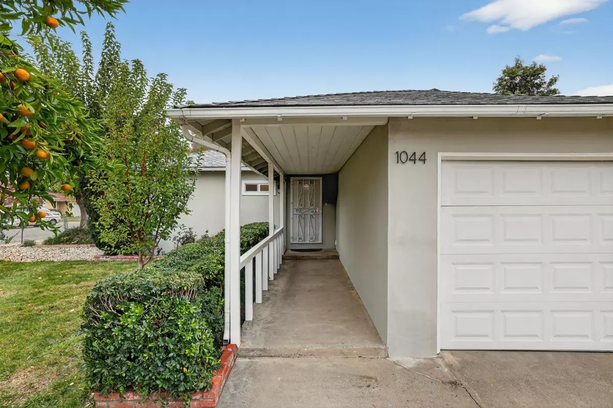 West Sacramento, CA 95691,1044 Canna WAY