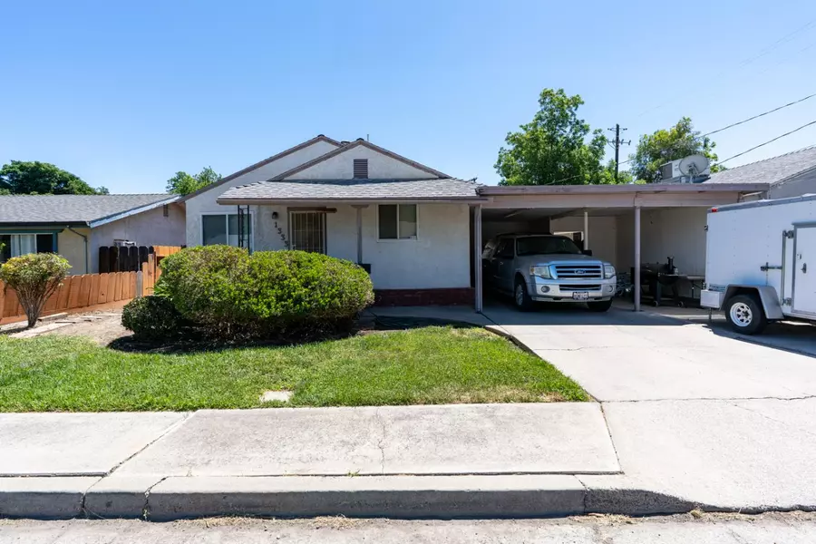 1345 Frank AVE, Dos Palos, CA 93620