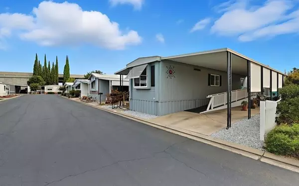 Merced, CA 95341,2240 Golden Oak Spc 14 LN