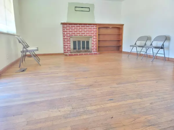 Sacramento, CA 95820,4205 Sierra Vista AVE