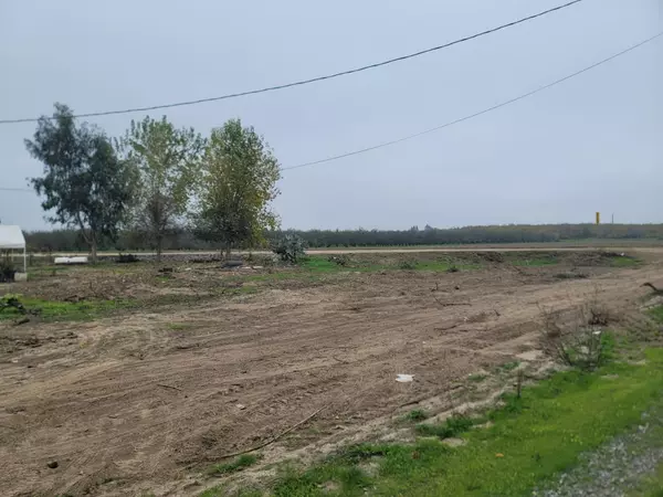 Modesto, CA 95356,6220 Tully RD