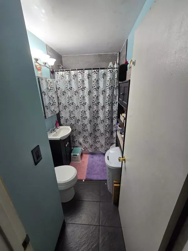 North Highlands, CA 95660,6333 Whitecliff WAY