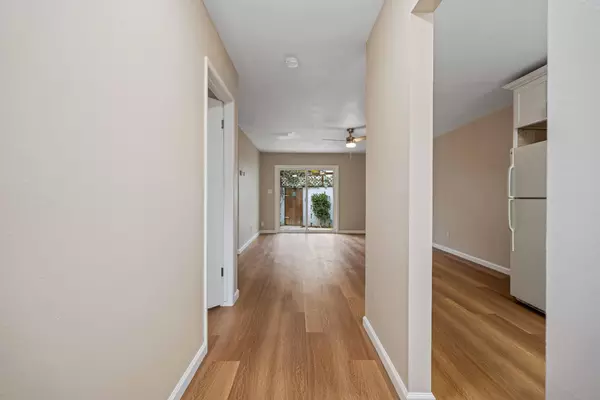 Modesto, CA 95350,805 Tully RD #5