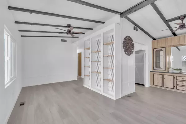 Citrus Heights, CA 95621,5935 Auburn BLVD #56