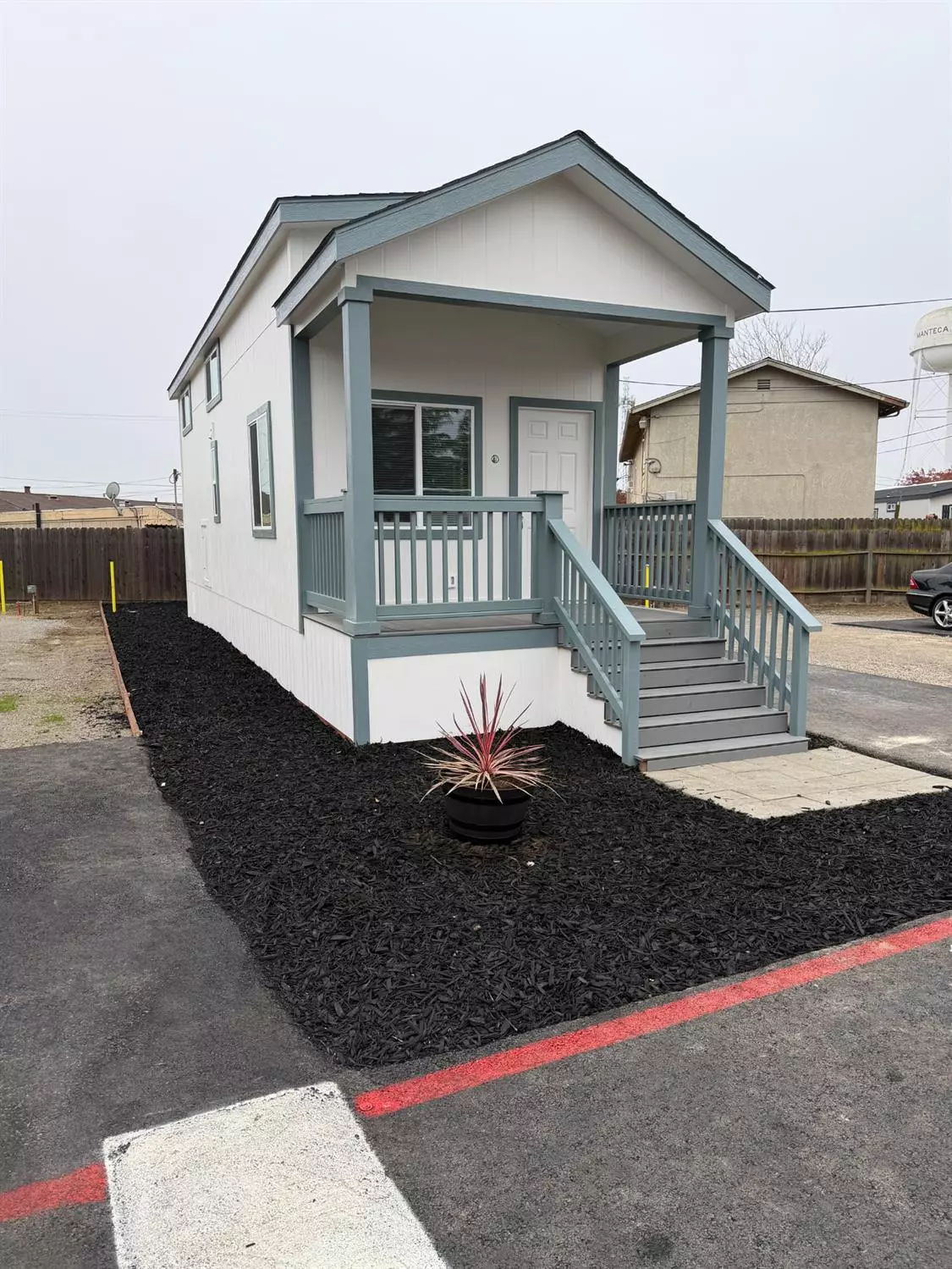 Manteca, CA 95336,317 Moffat BLVD #14