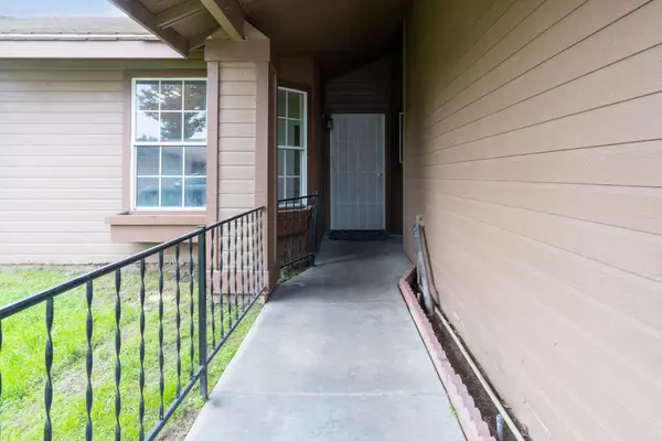 Modesto, CA 95355,2408 Beatrice LN