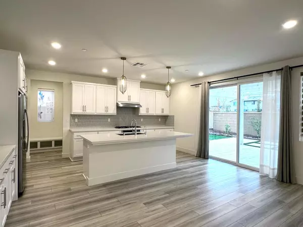 Tracy, CA 95377,3690 Barton st