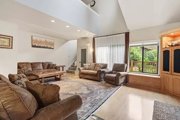 Carmichael, CA 95608,2240 Boyer DR