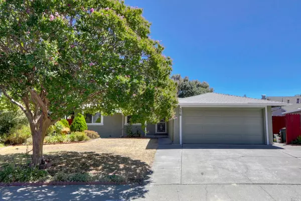 376 Adobe DR, Vacaville, CA 95687