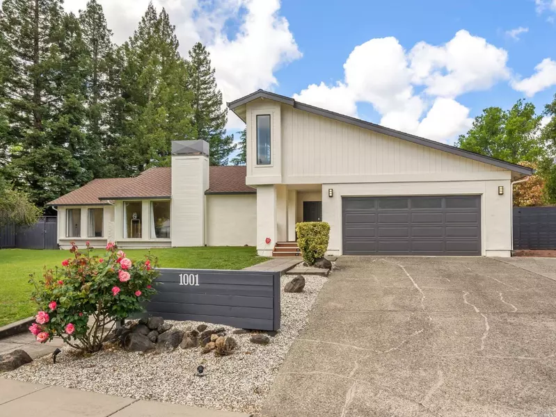 1001 Dezerai CT, Napa, CA 94558
