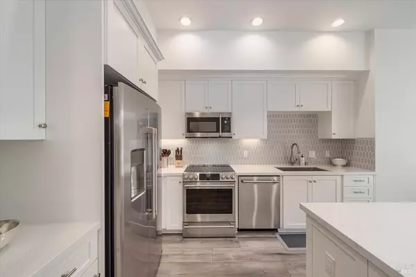 Napa, CA 94559,1655 2nd ST #315