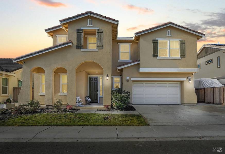 724 Razorbill ST, Vacaville, CA 95688