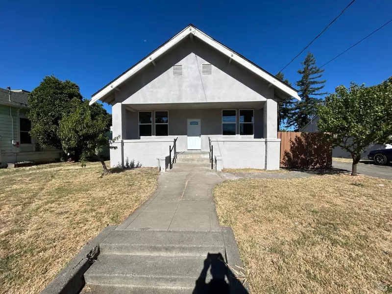 219 Adams ST, Dixon, CA 95620