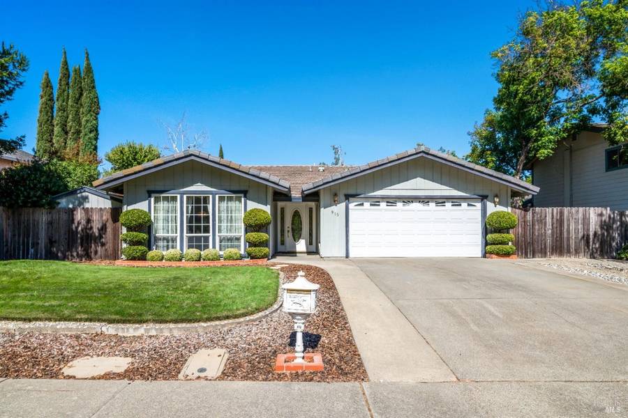 915 Parkgreen DR, Dixon, CA 95620