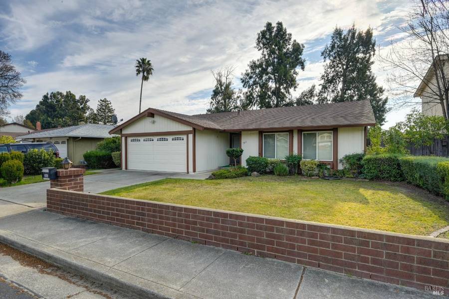 563 Asbury LN, Fairfield, CA 94533