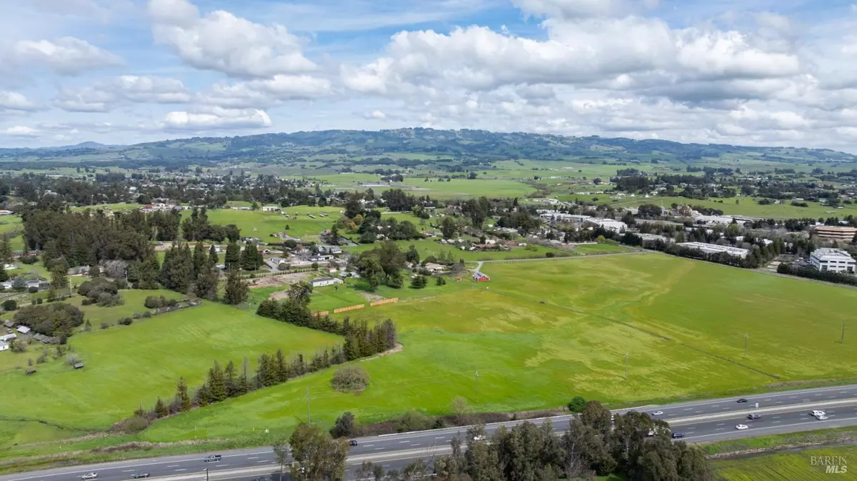 Petaluma, CA 94952,100 Orchard LN