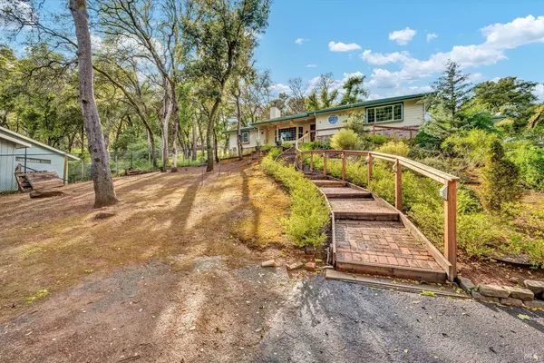 Kelseyville, CA 95451,2465 Eastlake DR