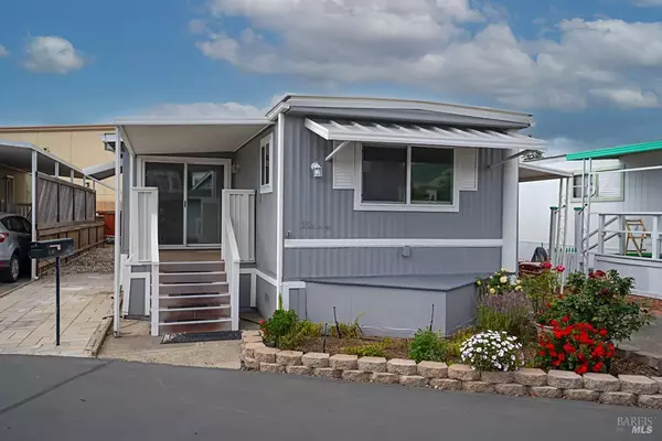 Santa Rosa, CA 95404,115 Coachman LN #19