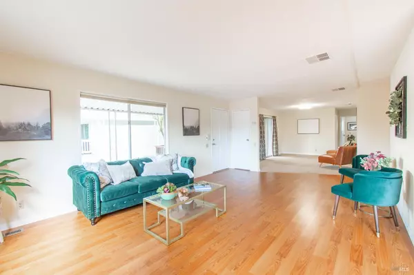 Yountville, CA 94599,6468 Washington ST #110