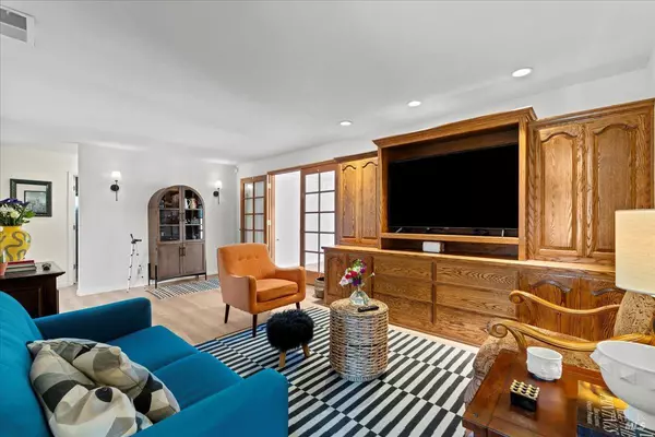 Vallejo, CA 94591,112 Aragon CT