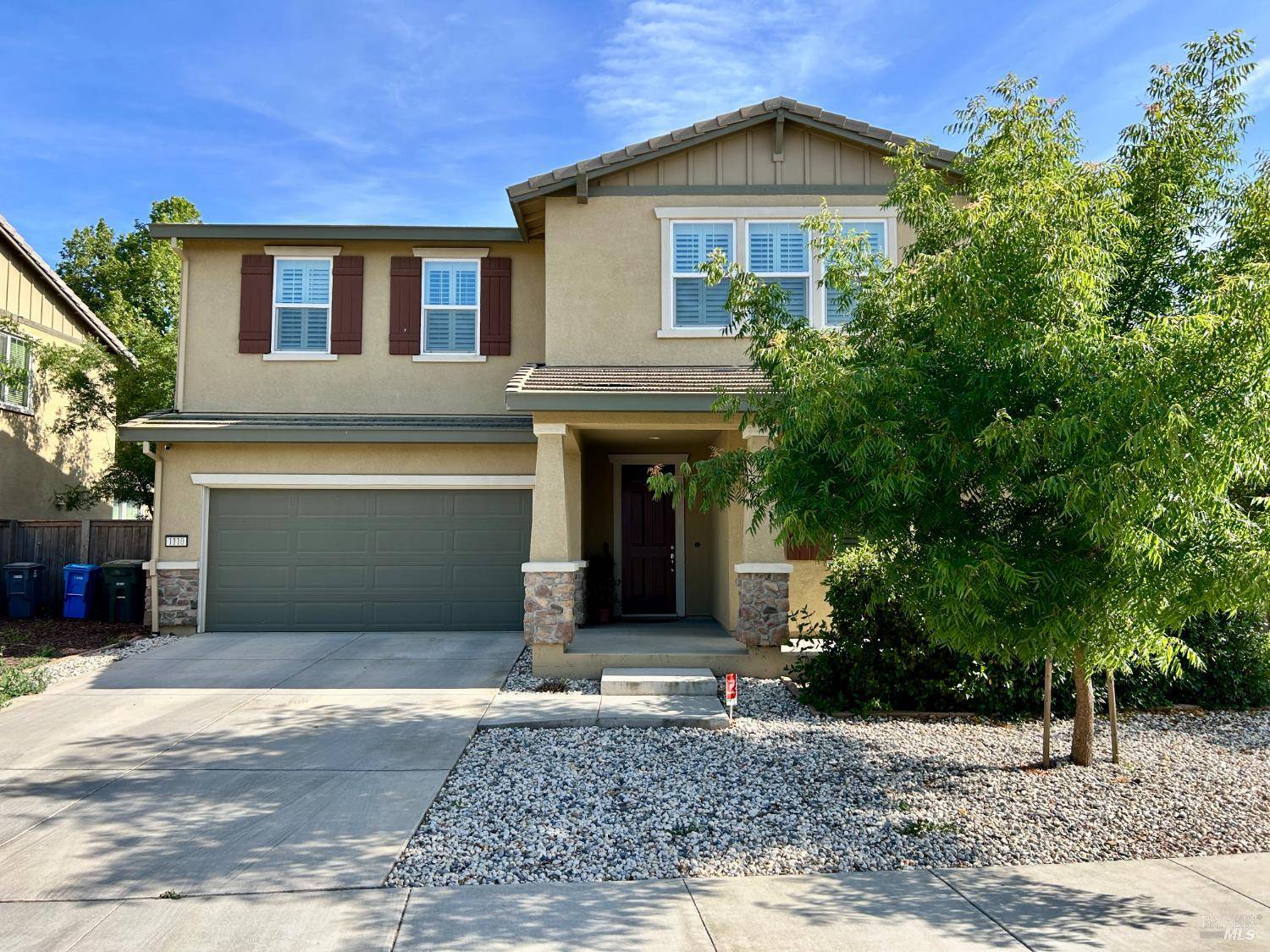 1110 Legion CT, Dixon, CA 95620