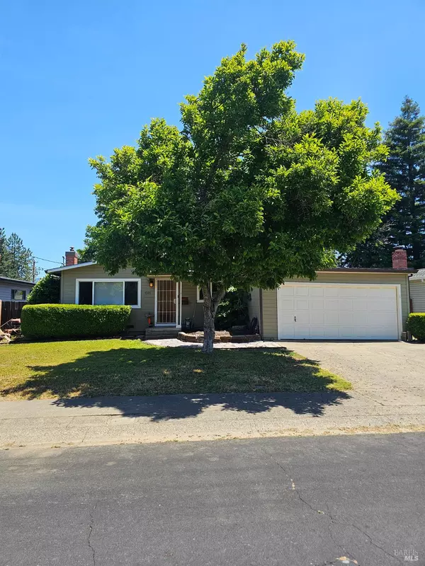 Ukiah, CA 95482,1371 Yokayo DR