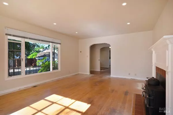 Dixon, CA 95620,155 S Third ST