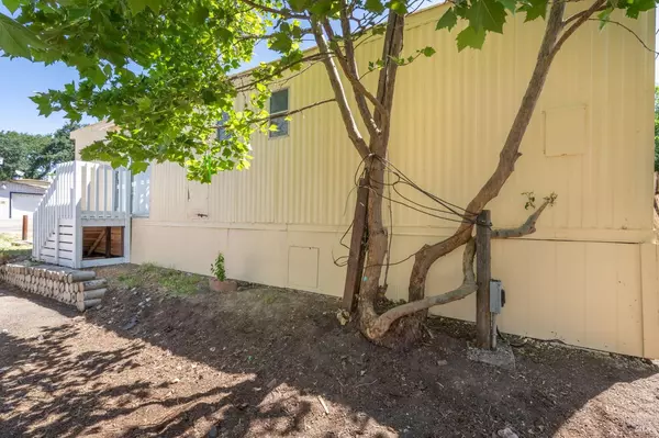 Clearlake, CA 95422,5575 Old Highway 53 HWY #15