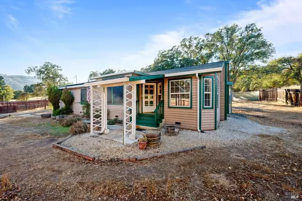 Clearlake Oaks, CA 95423,3007 Shasta RD