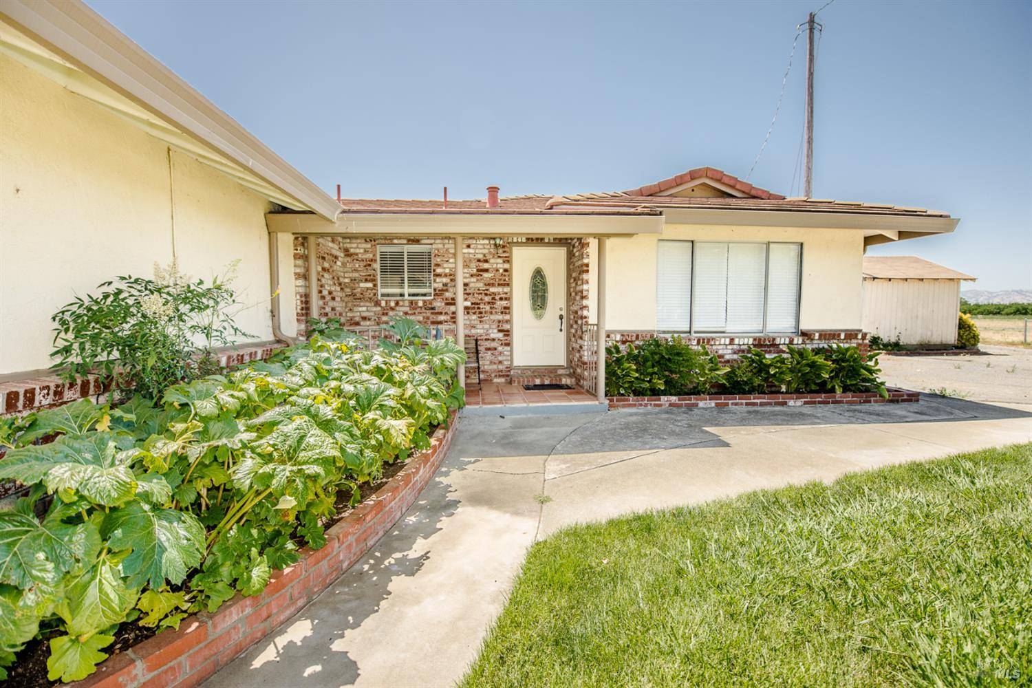 Winters, CA 95694,8901 Boyce RD