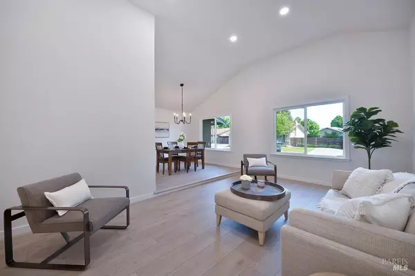 Vacaville, CA 95688,571 Nottingham DR