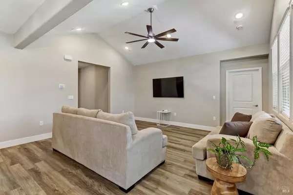 Dixon, CA 95620,2160 Maze WAY