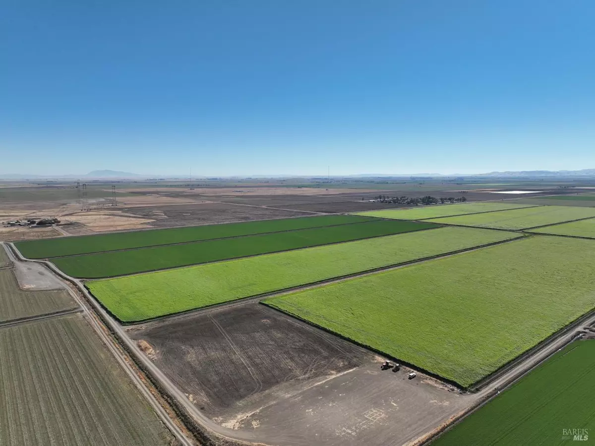 Dixon, CA 95620,0 Radio Station RD