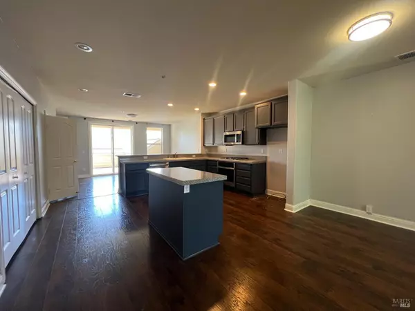 Windsor, CA 95492,848 Mcclelland DR #U4