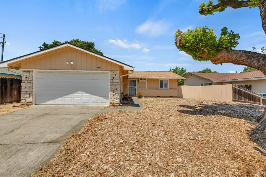 1217 Alderwood WAY, Vacaville, CA 95687