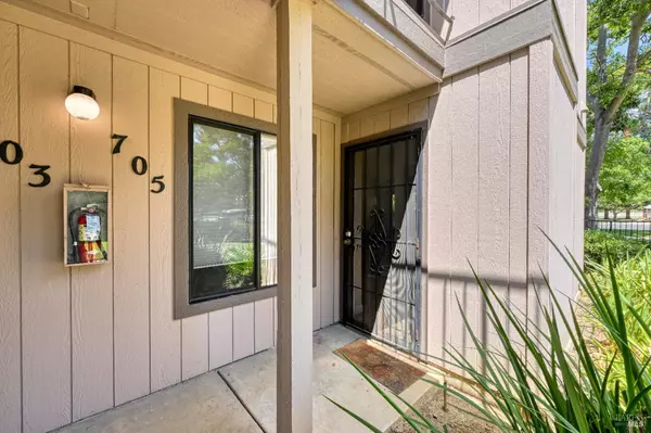 Vacaville, CA 95687,1801 Marshall RD #705