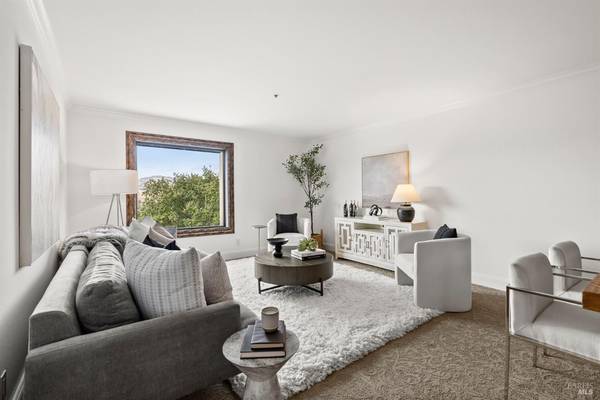 100 Thorndale DR #244, San Rafael, CA 94903