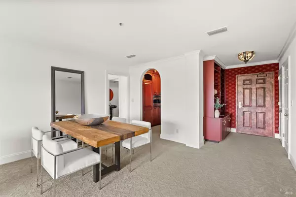 San Rafael, CA 94903,100 Thorndale DR #244