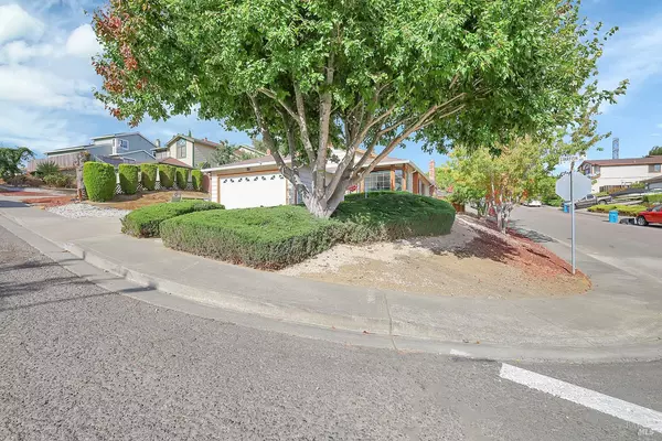 Vallejo, CA 94591,393 Starfish DR