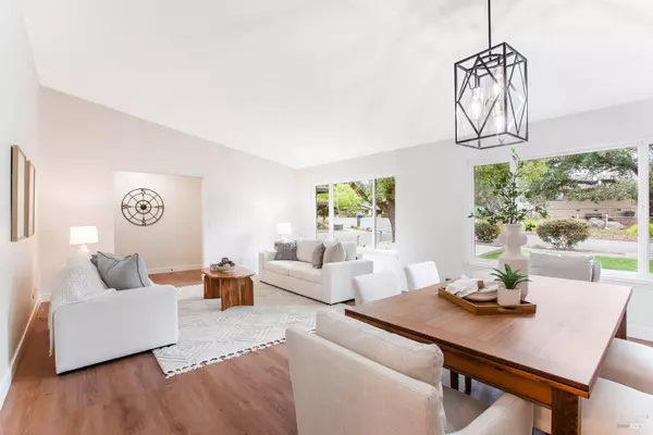Napa, CA 94559,1060 Oakmont CT