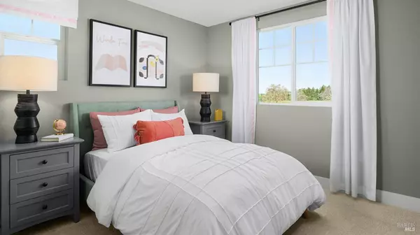 Santa Rosa, CA 95403,2428 Midnight LN