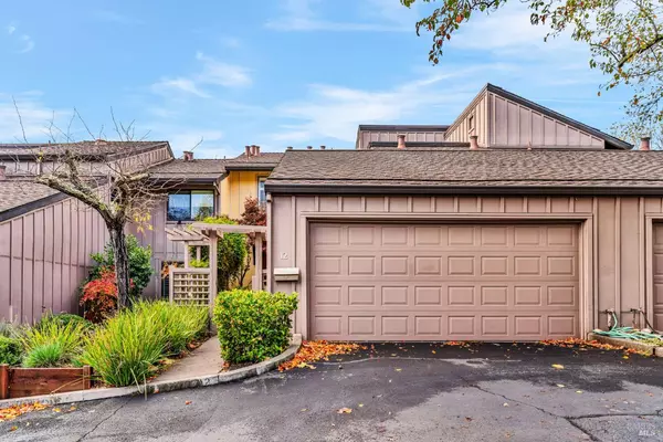 12 Velasco CT, Novato, CA 94949
