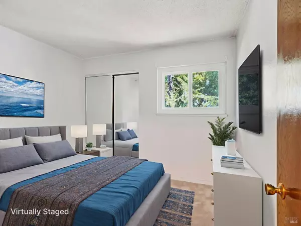 Corte Madera, CA 94925,1411 Casa Buena DR #14